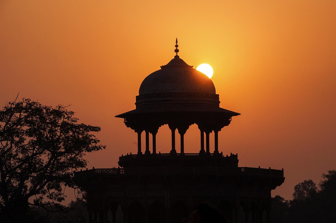 Silhouettes, sunset, mosque, india, agra, taj mahal, darling, sun, beauty, twilight, background, landscape, memories, dusk, orange, horizon, city, backlighting, skyline, architecture, urban landscape,
