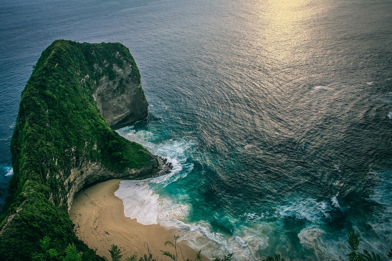 Cliff, coast, beach, island, coastline, seashore, sea, ocean, water, scenery, scenic, nature, sunset, sunrise, dawn, dusk, bali, indonesia, bali, bali, bali, bali, bali, indonesia