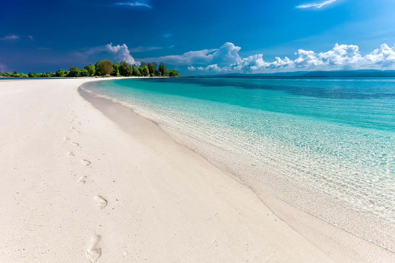 Beach, sea, footprints, sand, sandy beach, seashore, shore, coast, coastline, shoreline, tropical island, landscape, nature, tropical, white sand beach, travel, indonesia