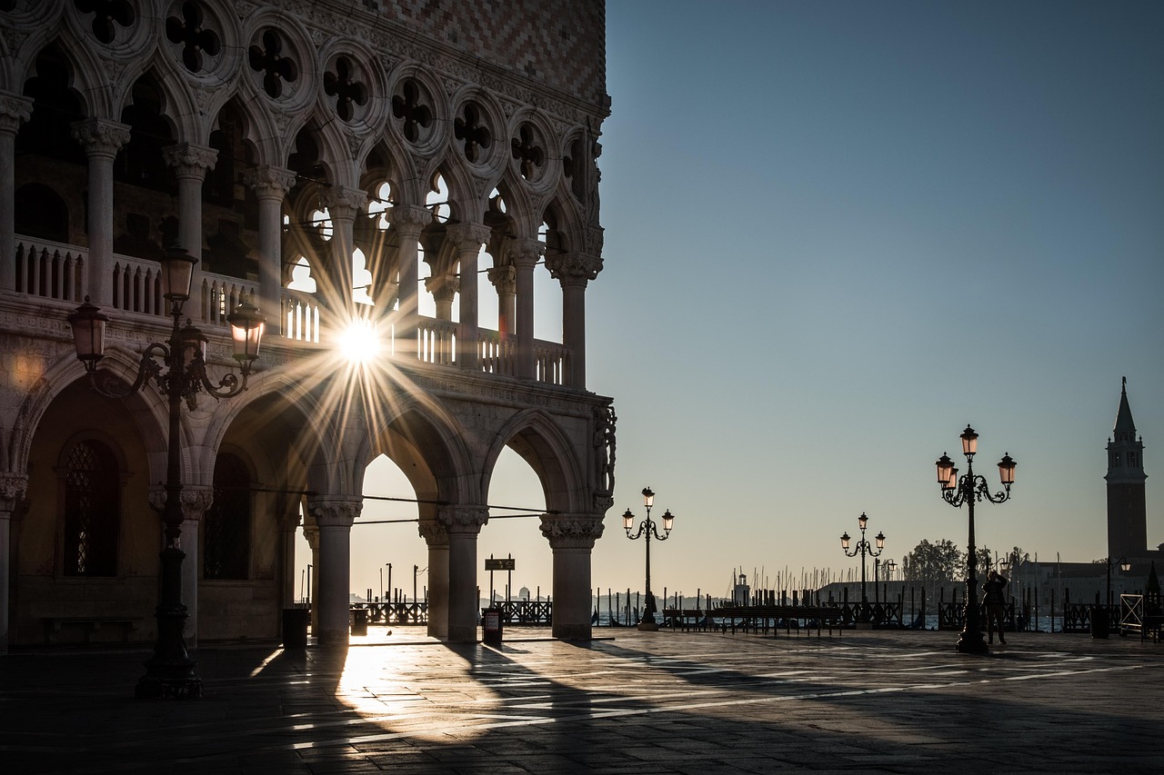 Venice, doge's palace, square, architecture, nature, city, building, marketplace, italy, palace, city trip, picturesque, old building, beautiful, house facade, sun, archway