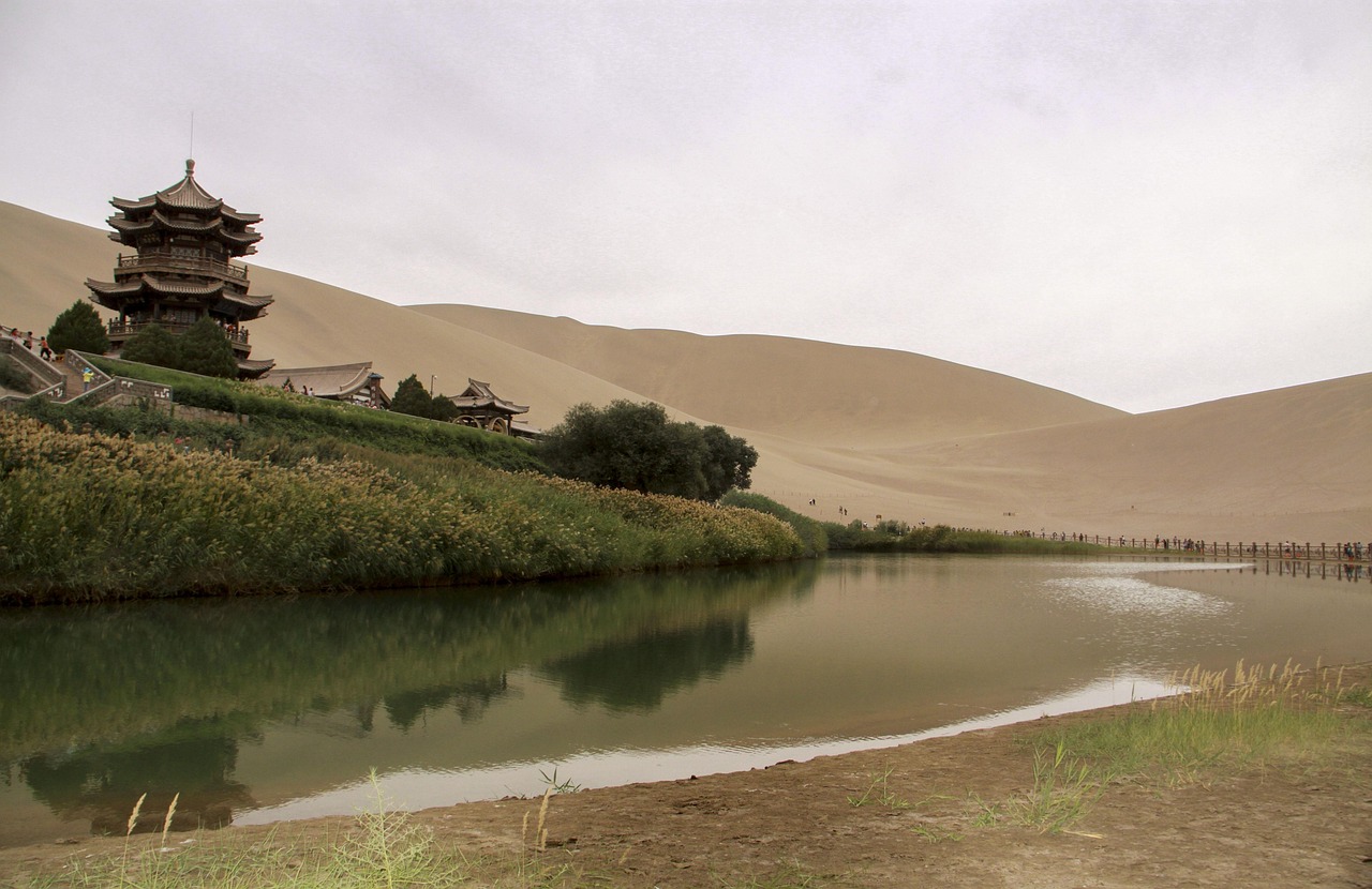 China, gansu, dunhuang, crescent spring, china, gansu, gansu, dunhuang, dunhuang, dunhuang, dunhuang, dunhuang, crescent spring
