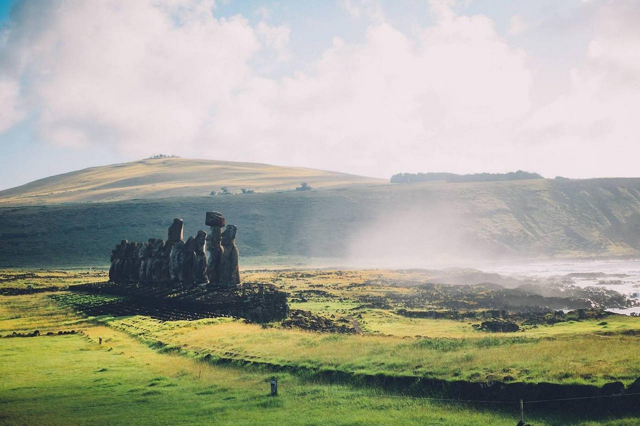 Island, oceas, coast, shore, pathway, road, hills, travel, tourism, culture, religion, tradition, south america, landscape, history, chile, easter island, south america, history, history, chile, easte