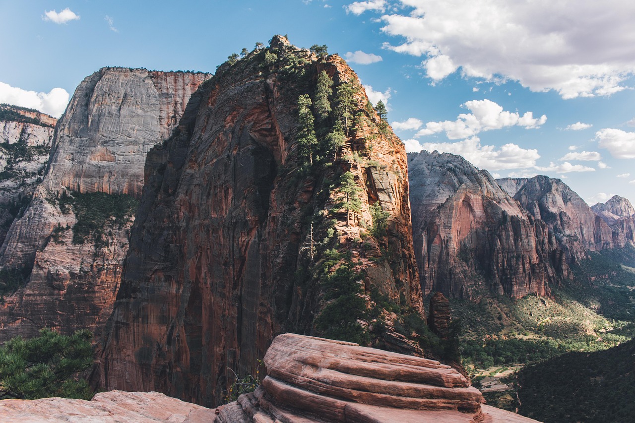 Canyon, cliffs, mountains, mountain ranges, mountainous, zion national park, geology, outdoors, national park, rocks, sandstone, scenic, travel, valley, zion, landscape, mountain landscape, nature, ca