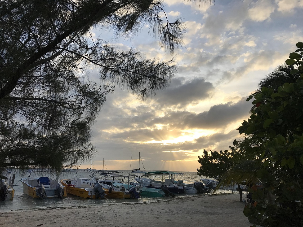Island, women, mexico, Isla Mujeres, Quintana Roo, Mexico