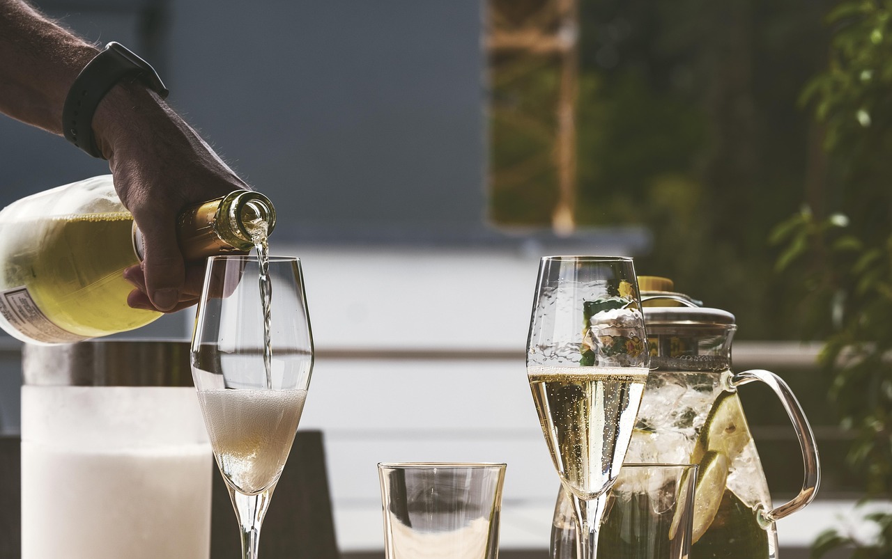 Drink, alcohol, sparkling wine, glass, bottle, to celebrate, champagne, give a, alcohol, alcohol, sparkling wine, champagne, champagne, champagne, champagne, champagne