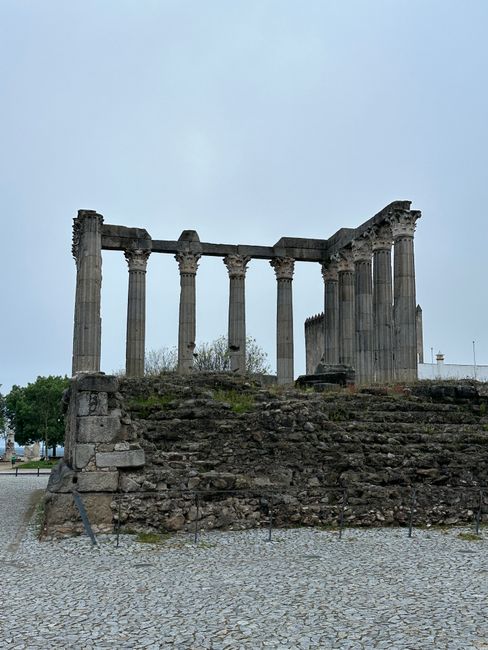 Explore the ancient Roman Temple ruins in Évora, Portugal, showcasing impressive historical architecture.