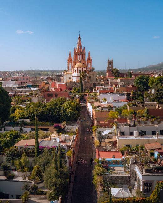 Discover San Miguel de Allende's stunning architecture and vibrant urban scene from above.