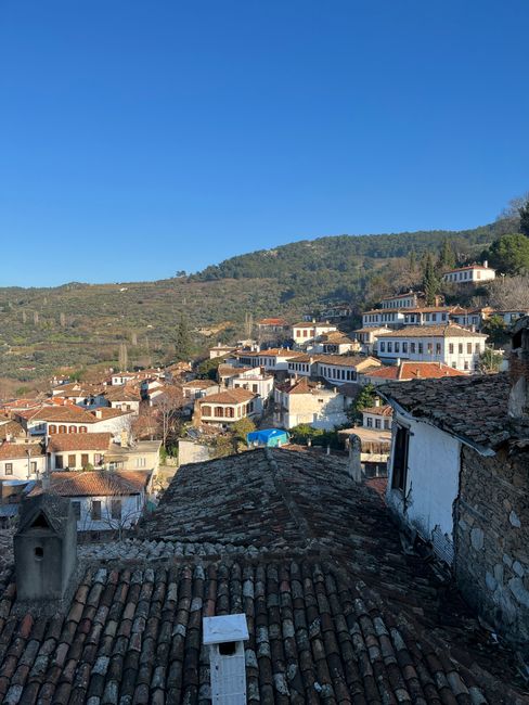 Explore the serene beauty of Şirince, a picturesque village in İzmir, Türkiye.