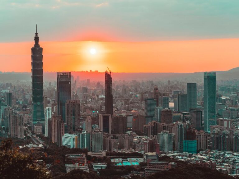 Breathtaking view of Taipei's skyline with iconic Taipei 101 at sunset