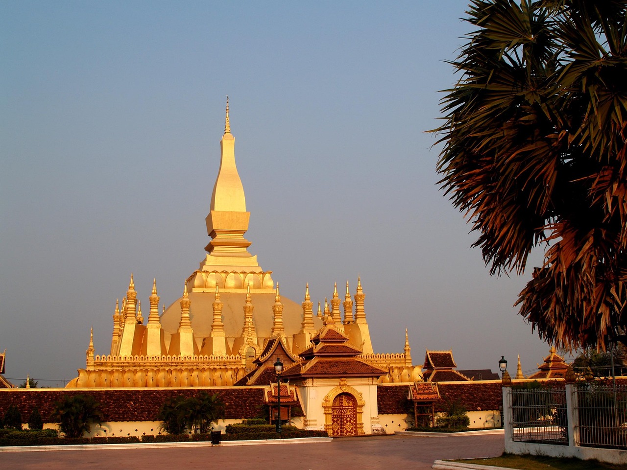 Golden pagoda, pagoda, wat pha-that luang, vientiane, laos, monument, buddhism, asia, vientiane, vientiane, laos, laos, laos, laos, laos